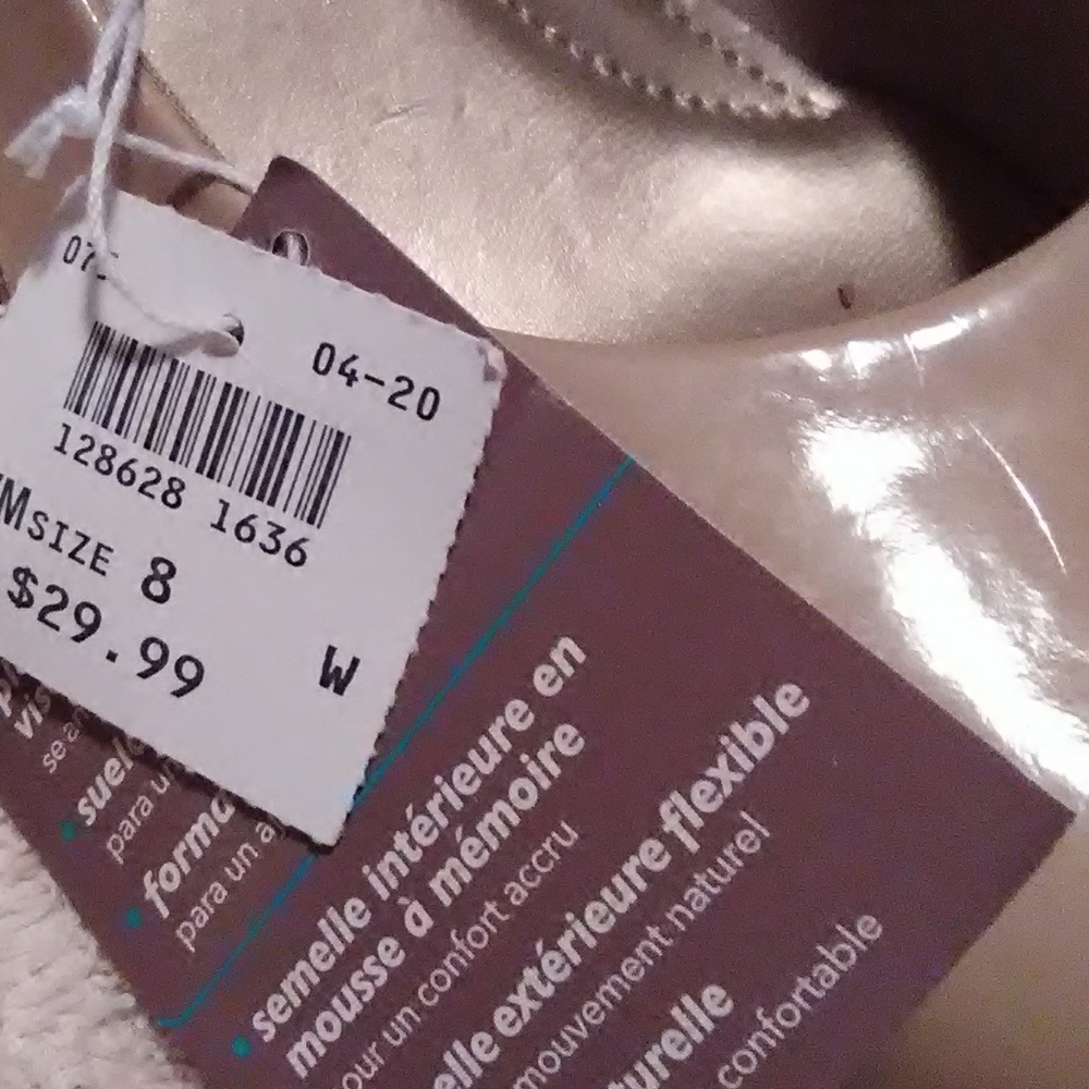 Shoes - Picture 2 of 4